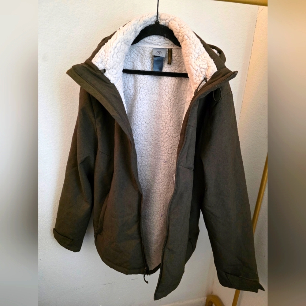 Men's Sherp Lined Hooded Champion Jacket Size Large